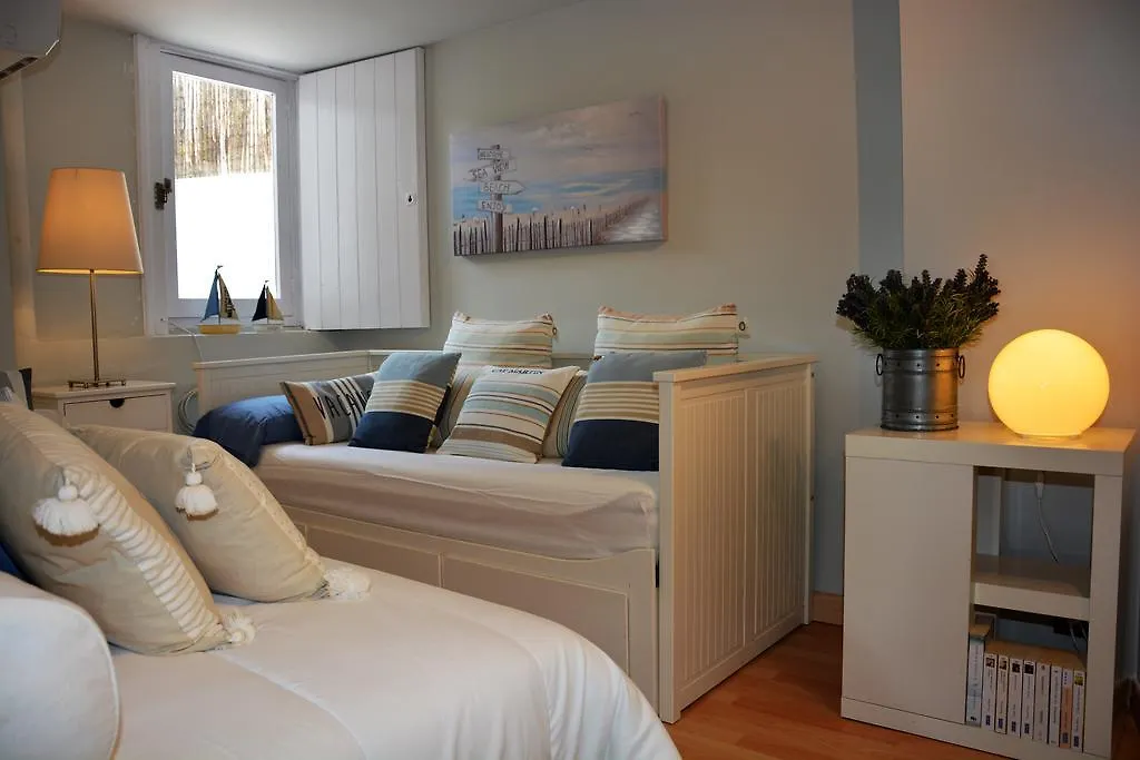Villa Sitges Altavista Amazing View South Oriented Calm Area Ac Beach 2 Minutes 0*,  Španělsko
